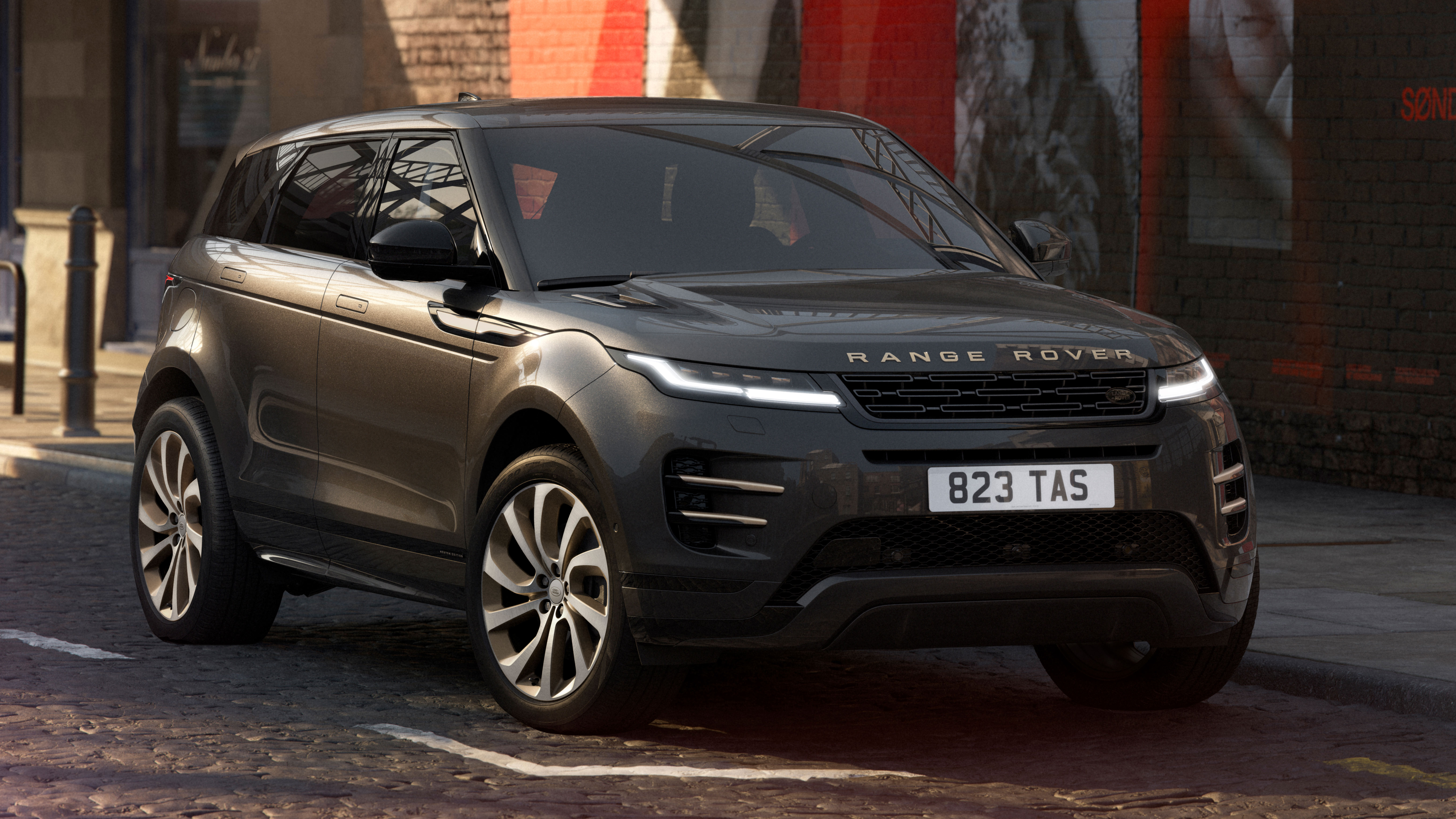 Range Rover Evoque Hoxton - front