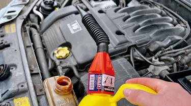 Sealey F12 Clip-On Funnel in use