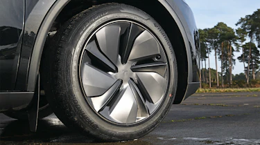 Tesla Model Y - alloy wheel