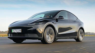 Tesla Model Y - front 3/4