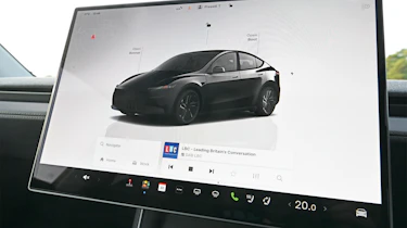 Tesla Model Y - infotainment