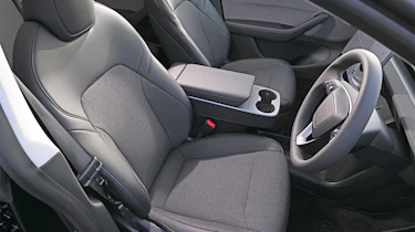 Tesla Model Y - seats