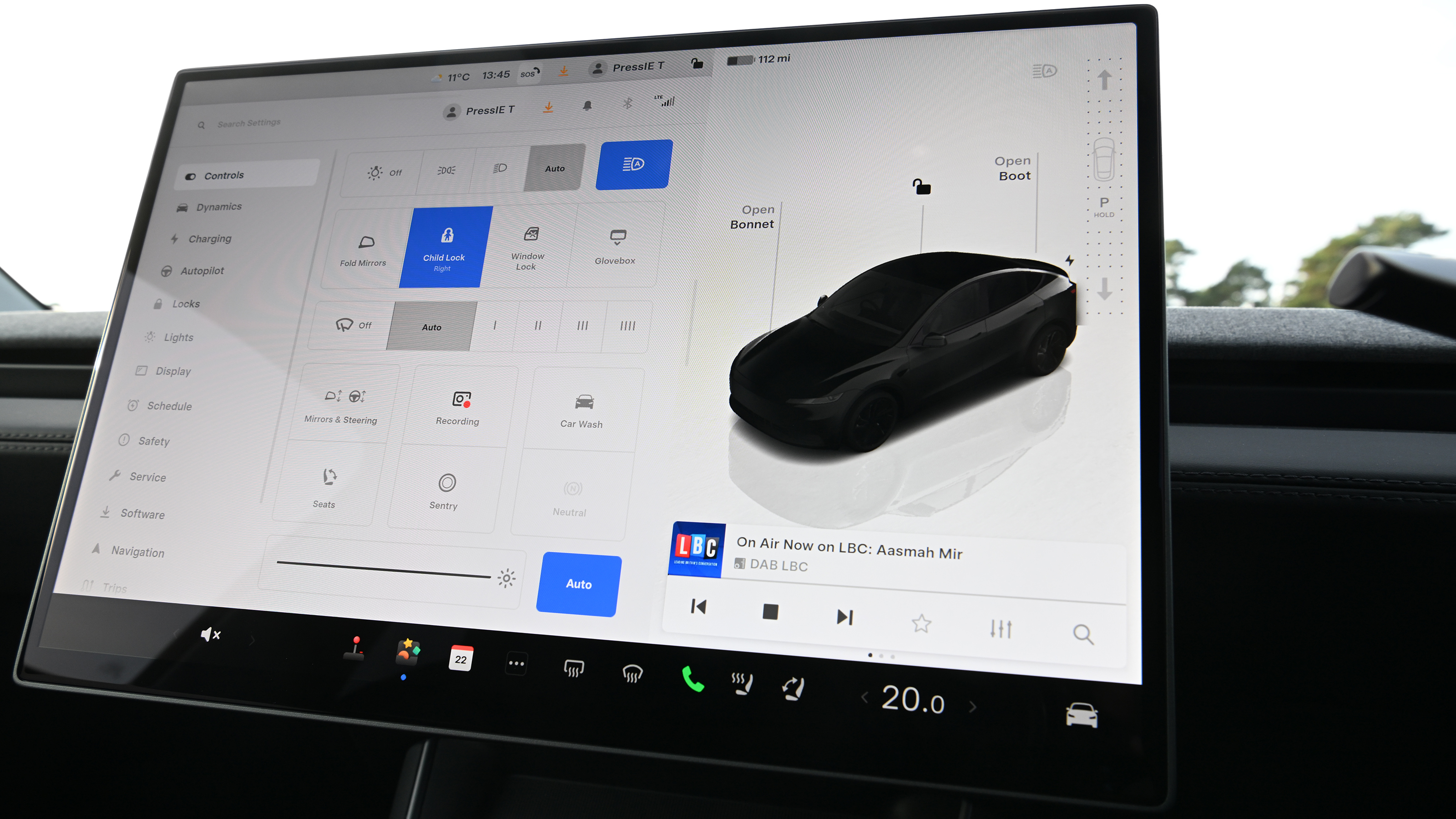 Tesla Model Y - central screen