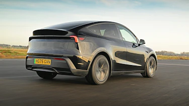 Tesla Model Y - rear tracking