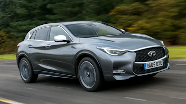 Infiniti Q30 - front tracking