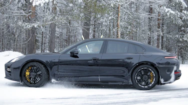 Updated Porsche Panamera - side profile