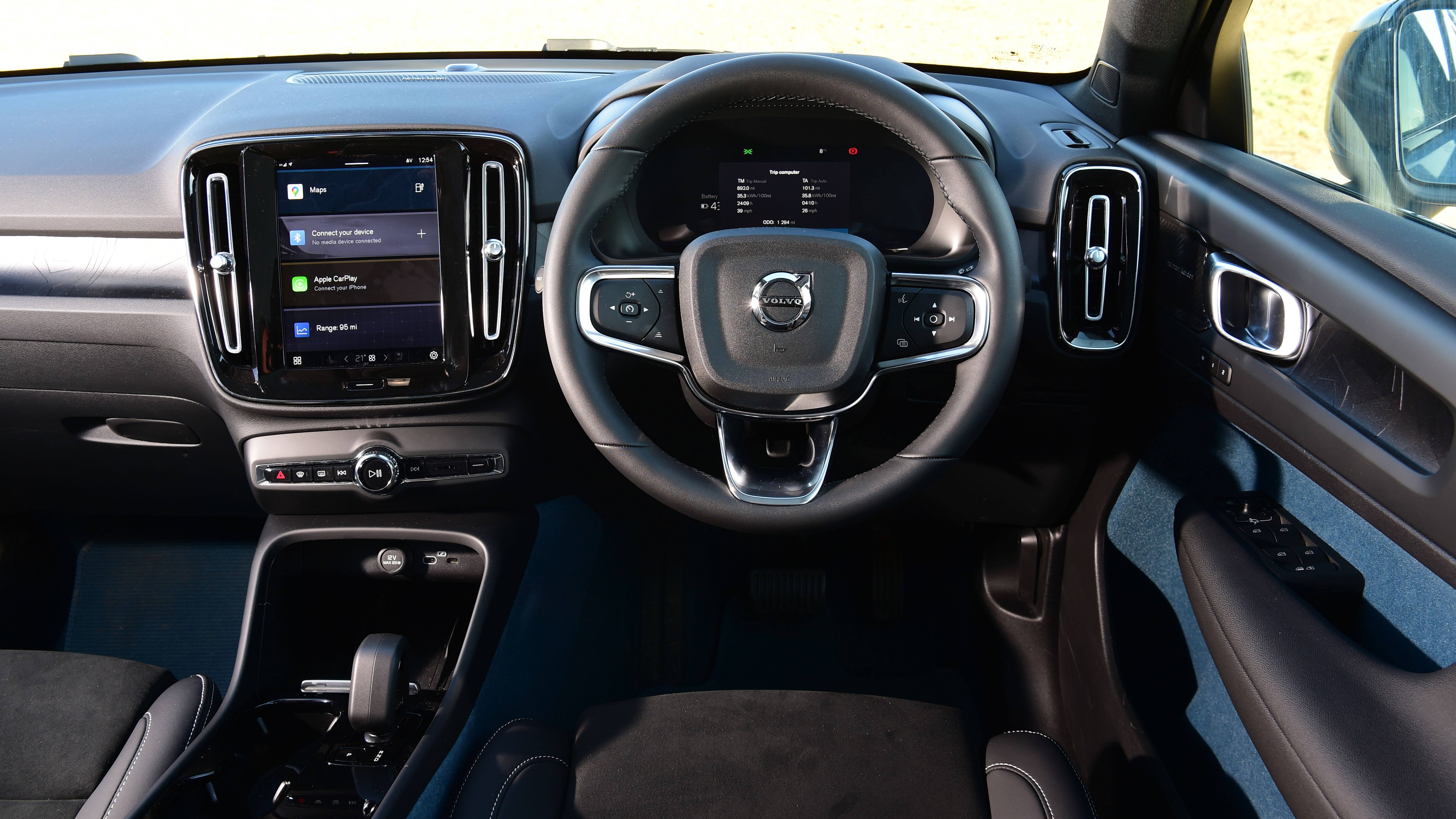 Used Volvo C40 - dash
