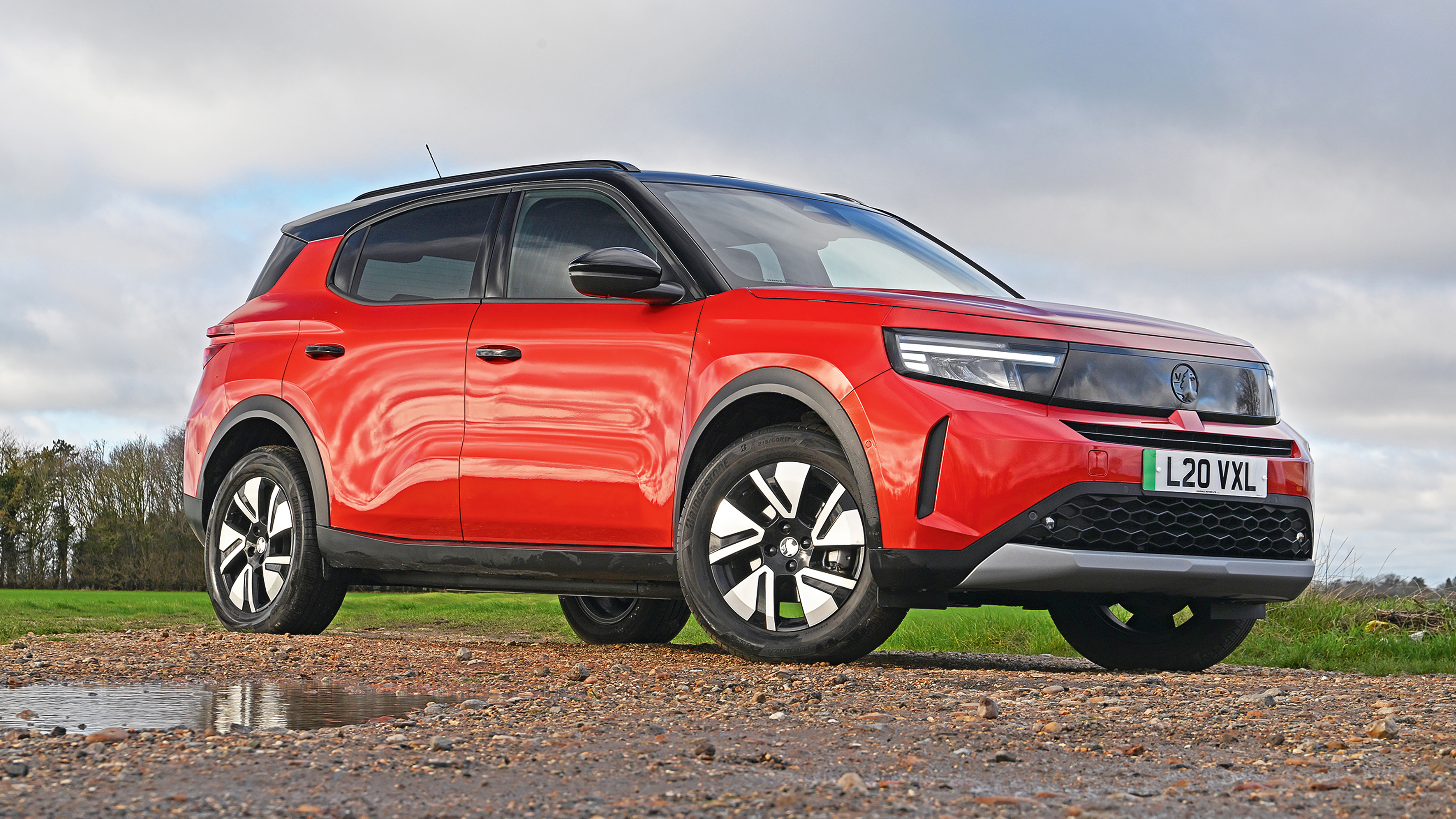 Vauxhall Frontera - front angled