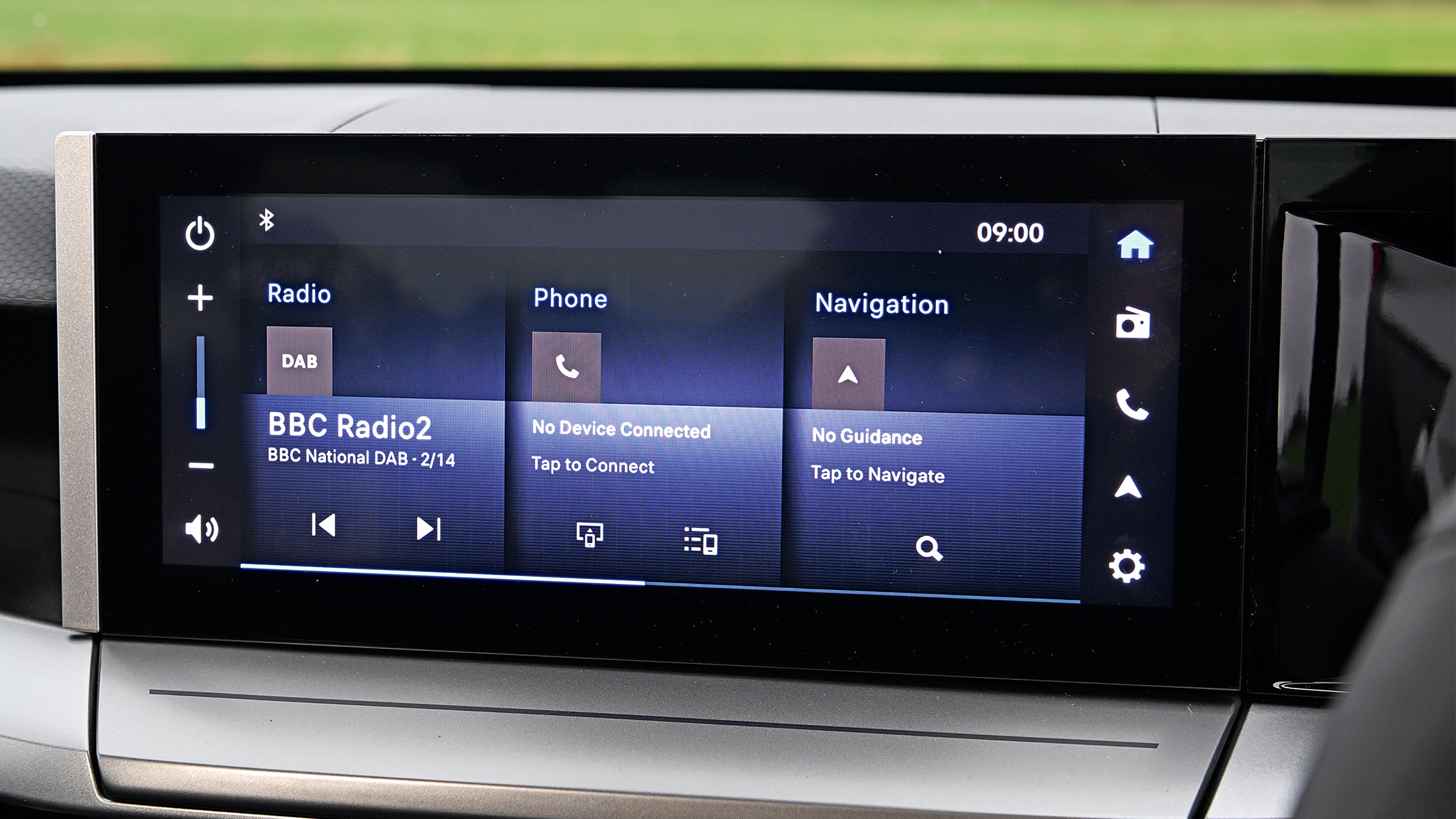 Vauxhall Frontera - infotainment