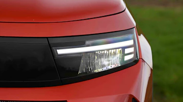 Vauxhall Frontera Electric - headlight