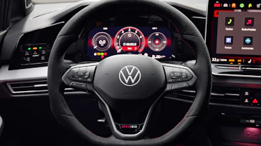 Volkswagen Golf GTI Edition 50 - steering wheel