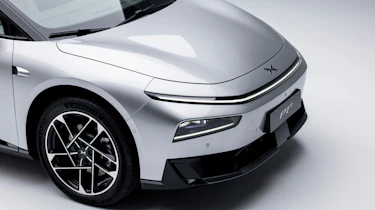 Xpeng P7+ - front end