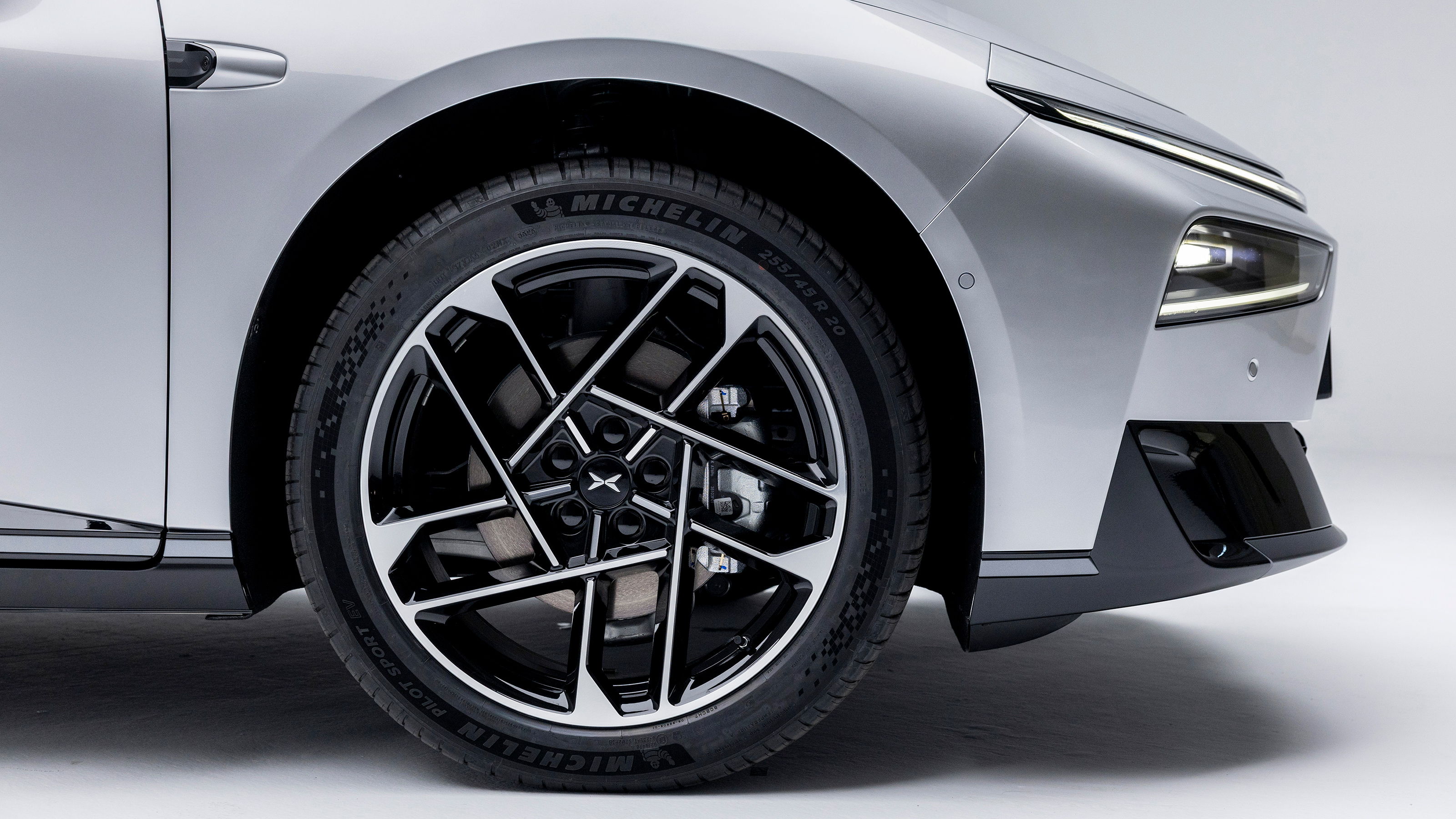 Xpeng P7+ - wheel