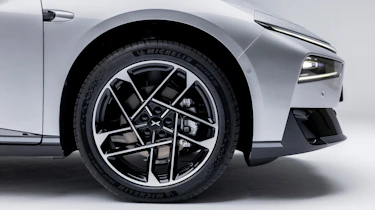 Xpeng P7+ - wheel
