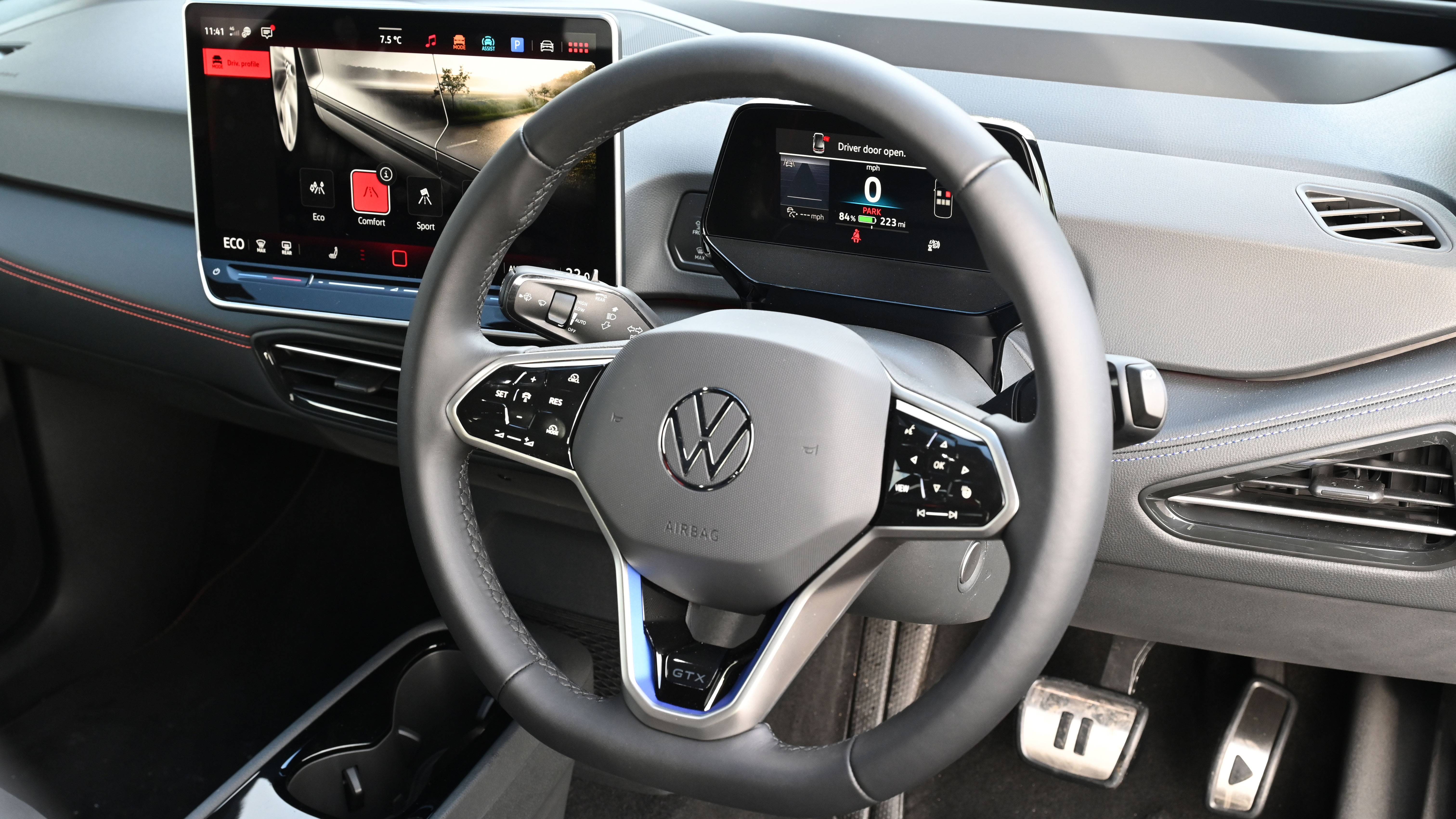 Volkswagen ID.3 GTX Fire &amp; Ice - steering wheel