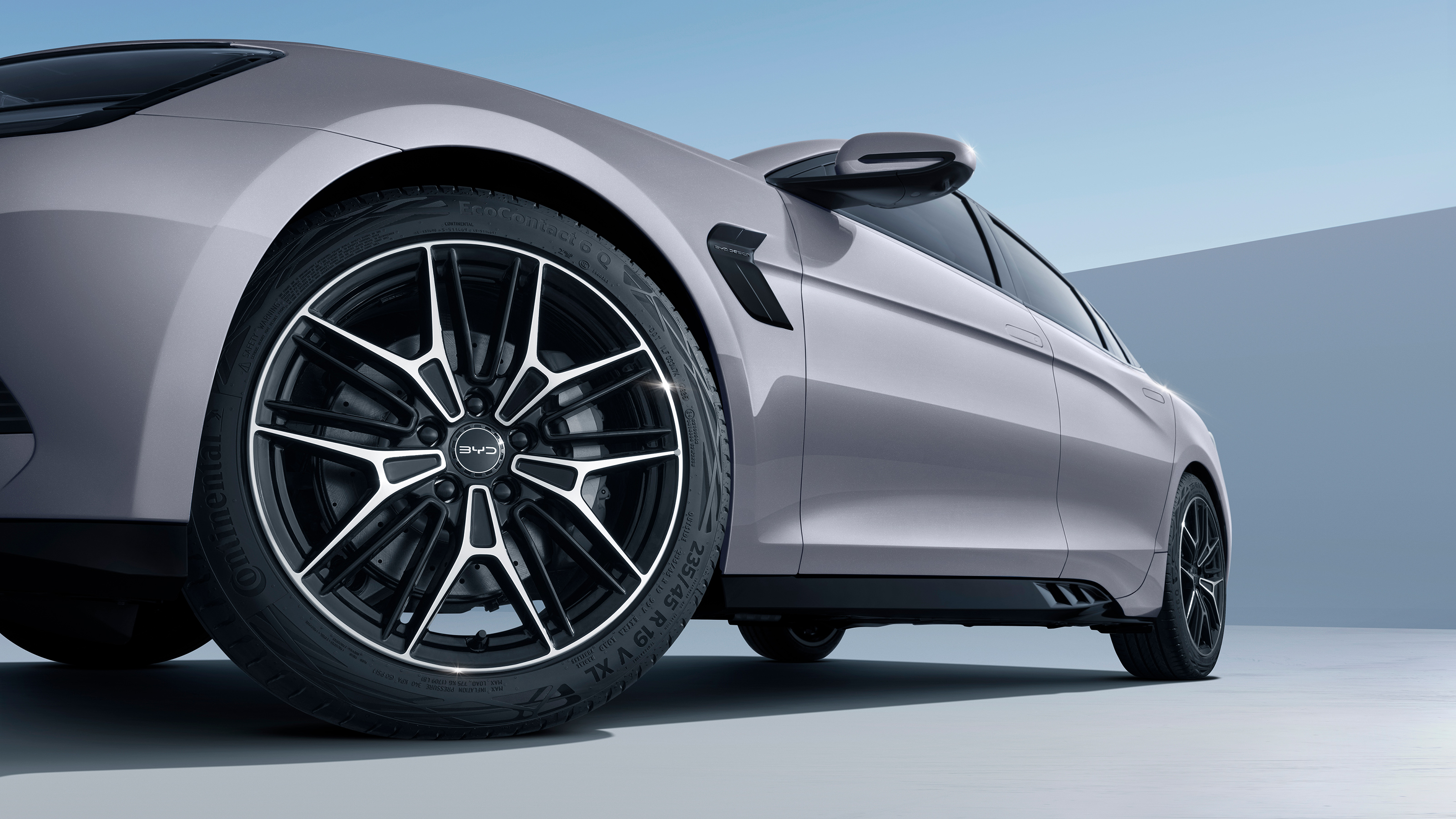 2026 BYD Seal - wheel and doors