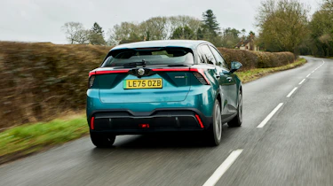 2026 MG4 - rear tracking