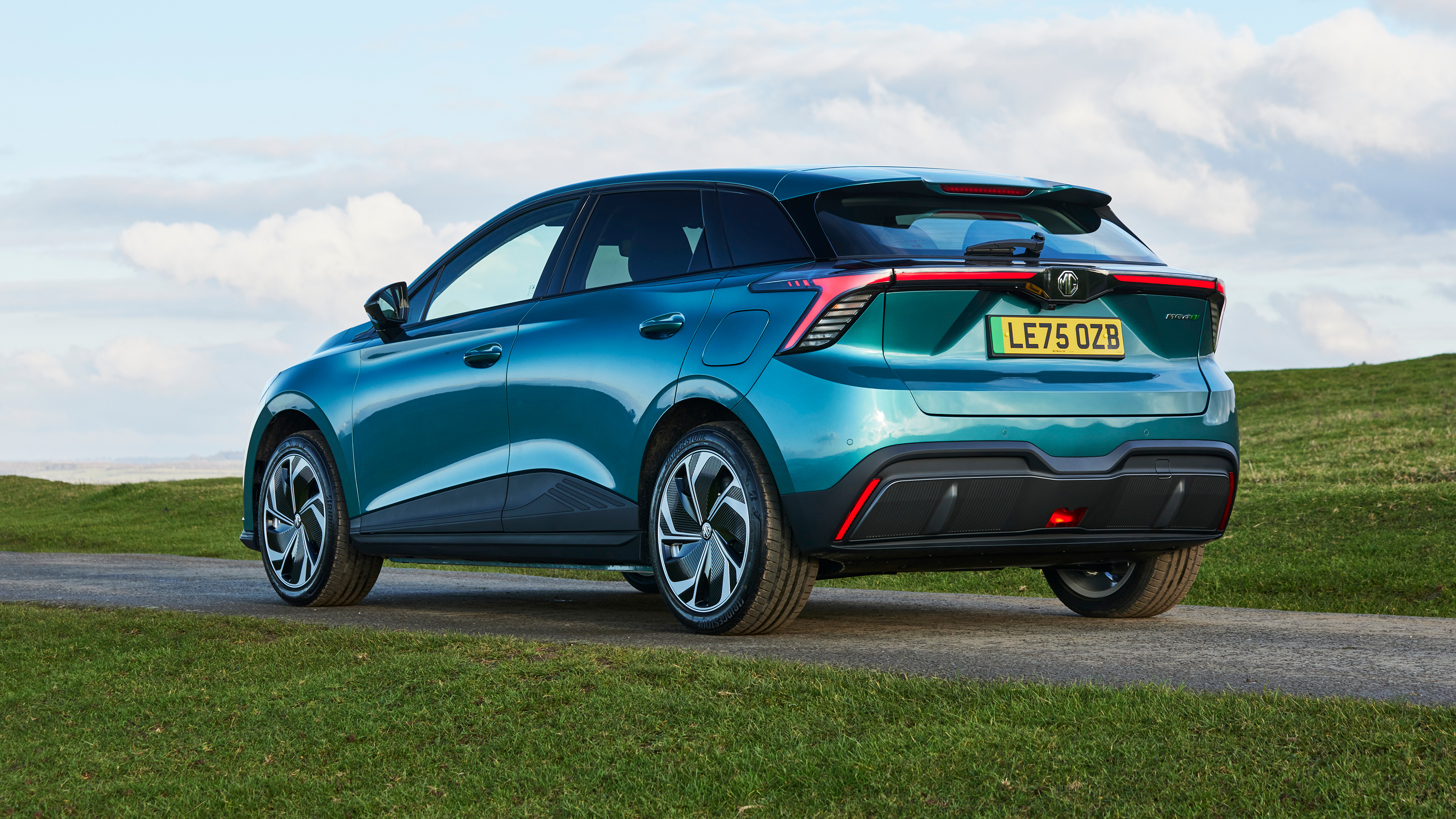 2026 MG4 - rear static