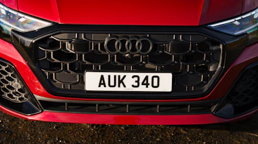 Audi Q8 - grille