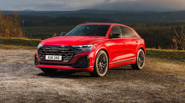 Audi Q8 - front 3/4 static