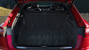 Audi Q8 - boot