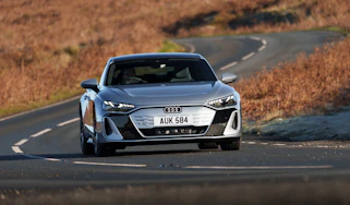 Audi e-tron GT - front cornering