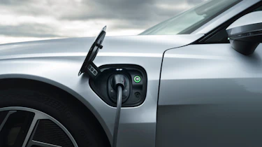 Audi e-tron GT - charging port
