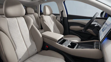 BYD Atto 3 facelift - front seats