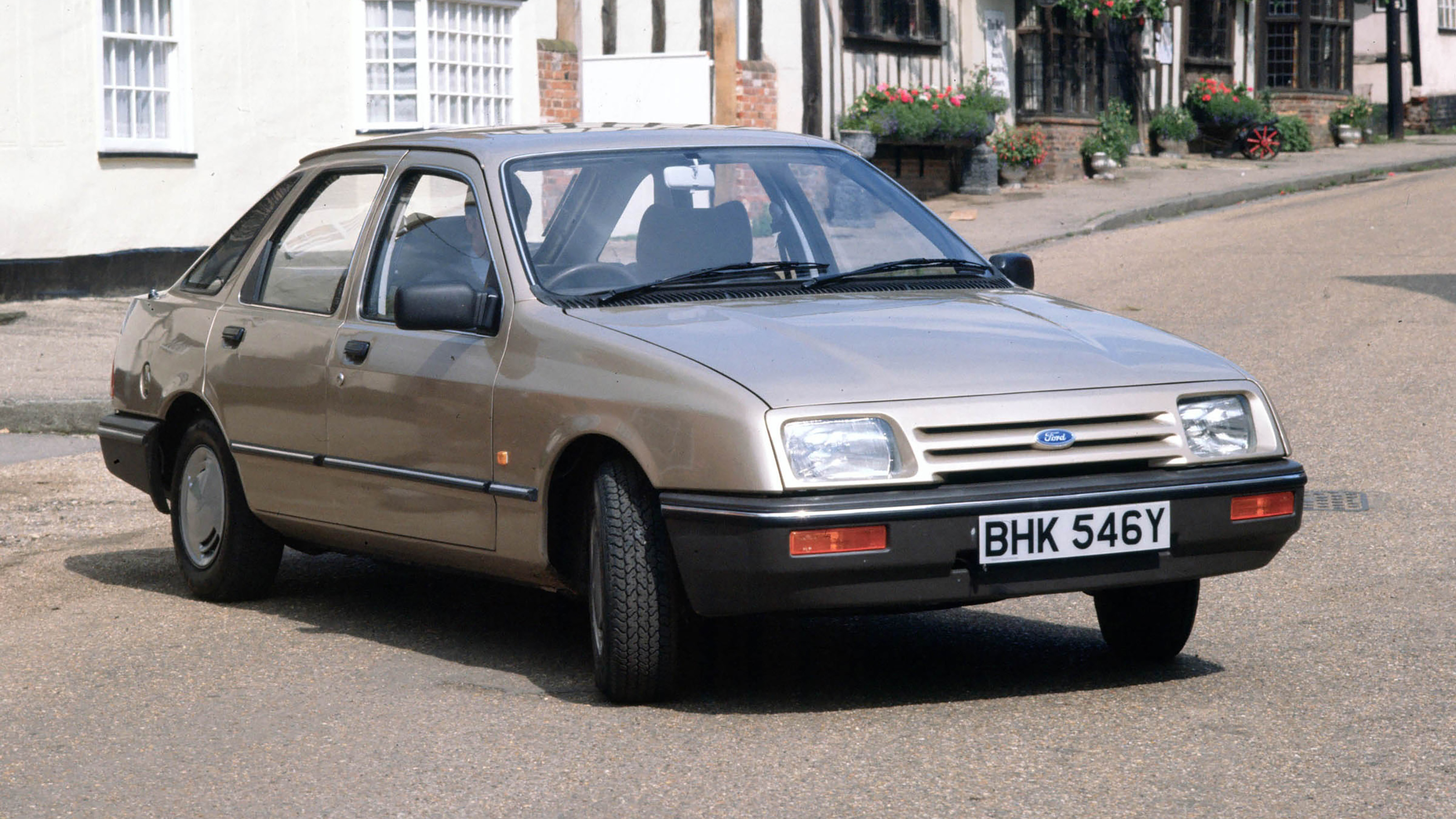 Ford Sierra - front