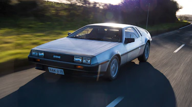 DMC DeLorean - front tracking