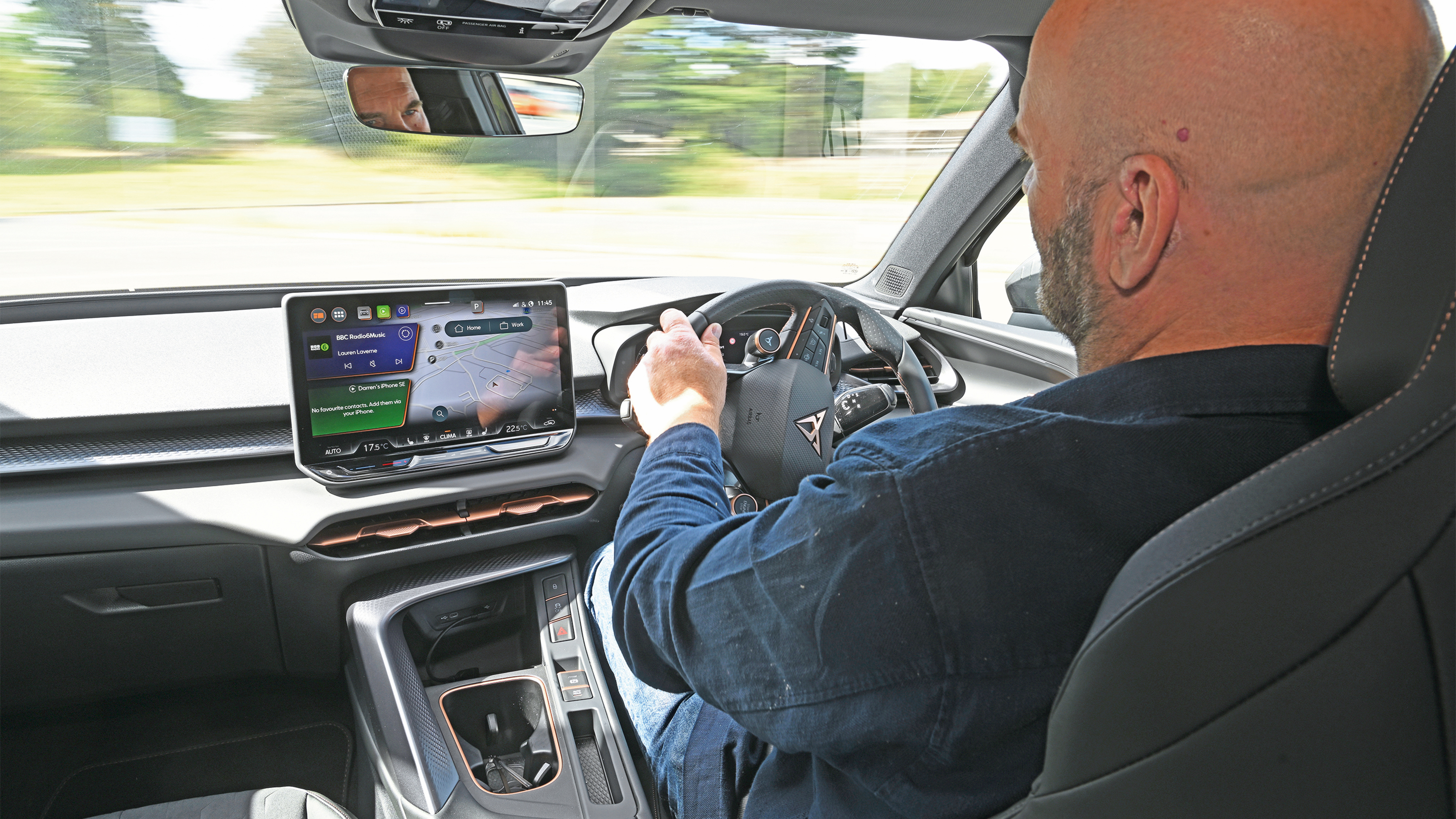 Cupra Terramar V2 - driving