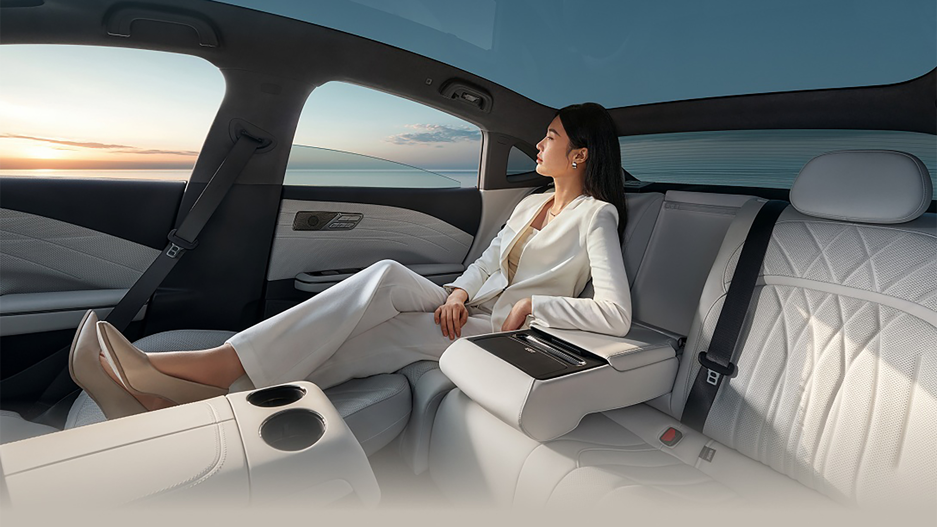 Geely Galaxy E8 - rear seats