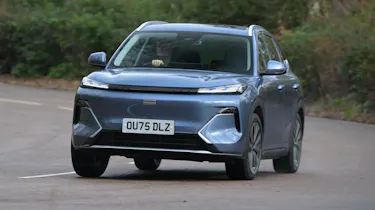 Geely Starray UK - front action