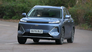 Geely Starray UK - front action