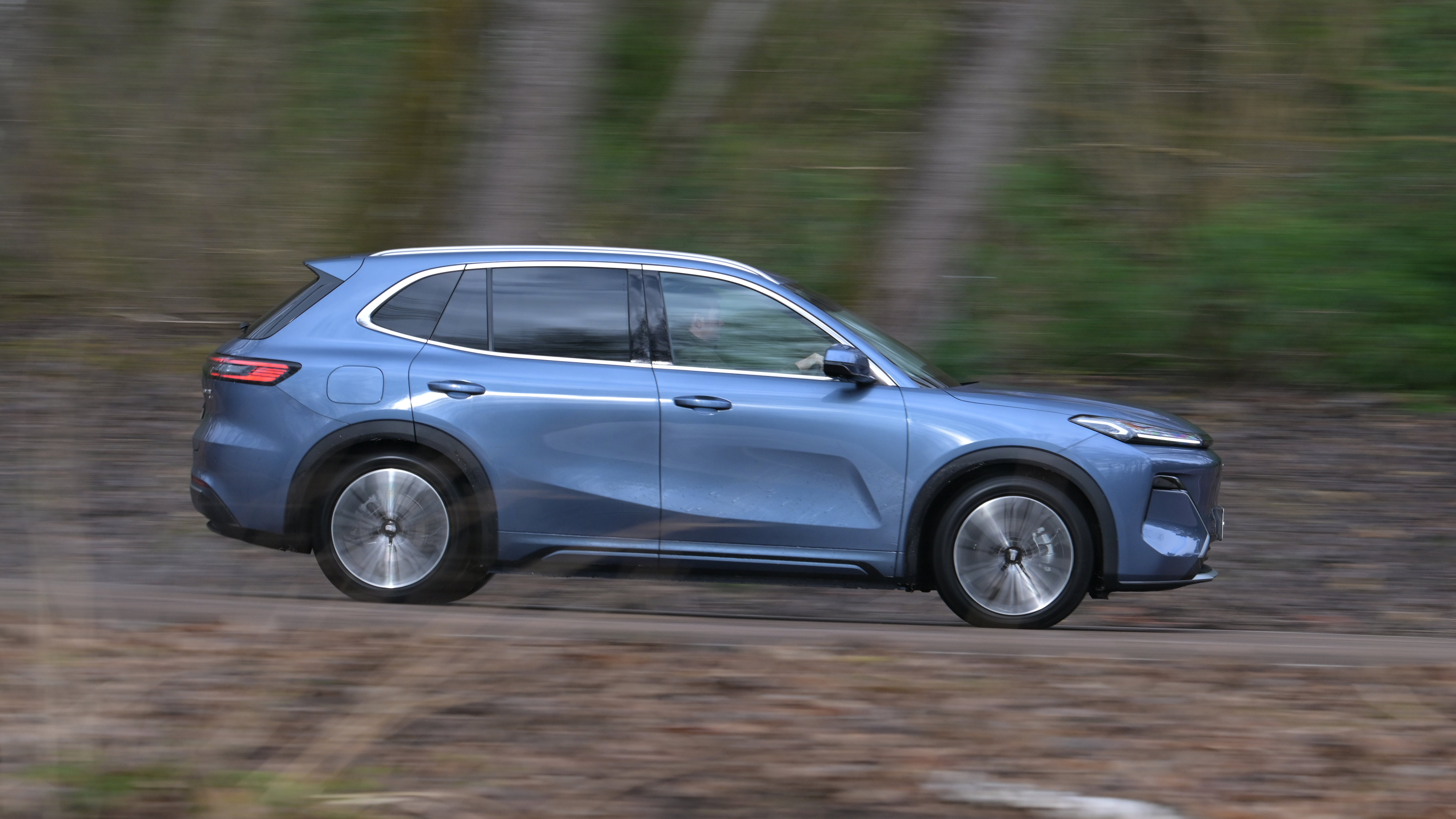 Geely Starray UK - side