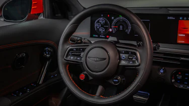 Genesis GV60 Magma - interior