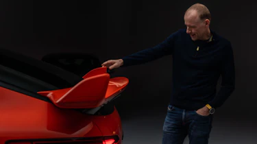 Genesis GV60 Magma - inspection