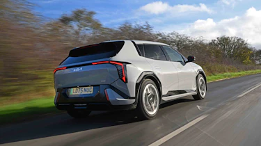 Kia EV4 - rear tracking, low