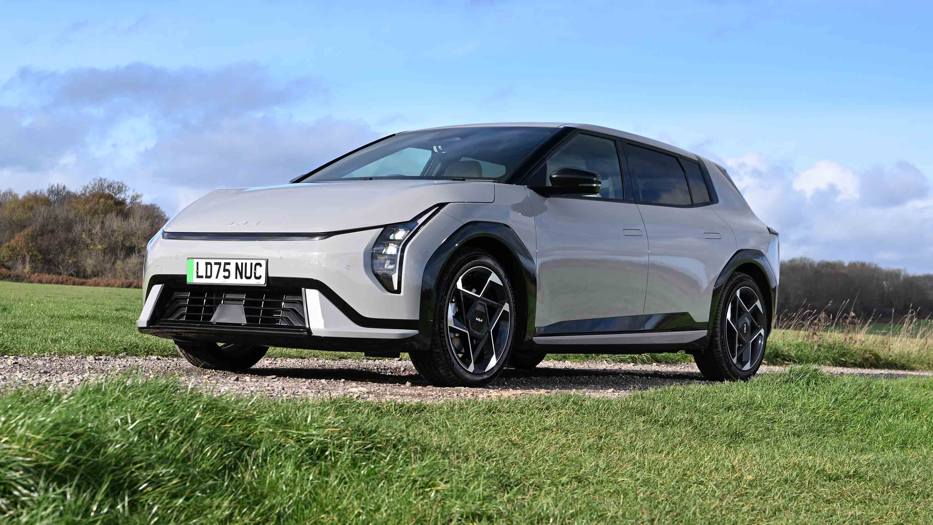 Kia EV4 - front, static