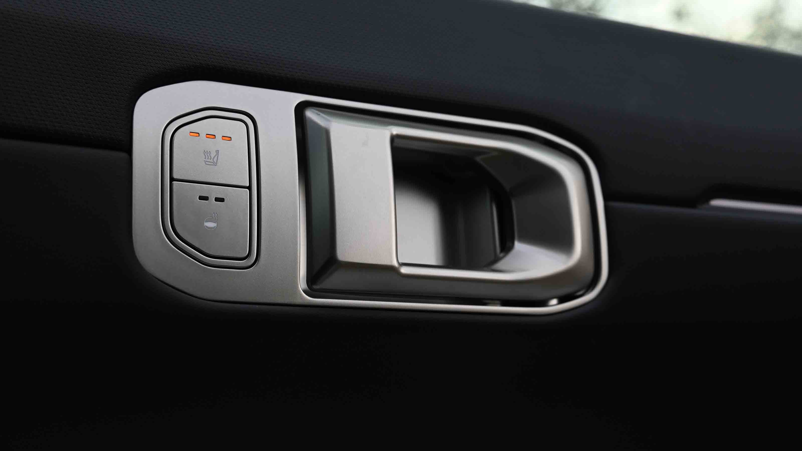 Kia EV4 - heated seat and steering wheel controls