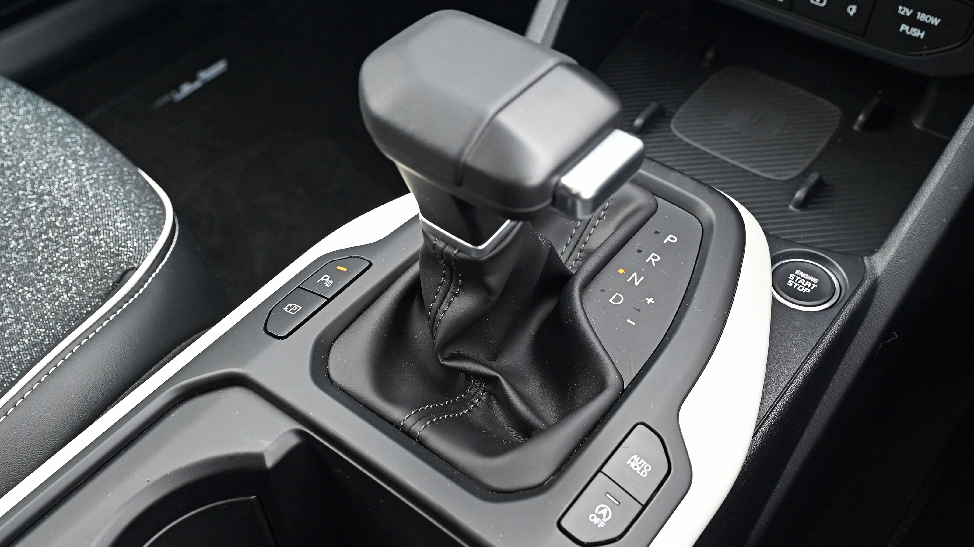 Kia K4 - drive selector