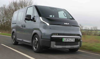 Kia PV5 - front tracking