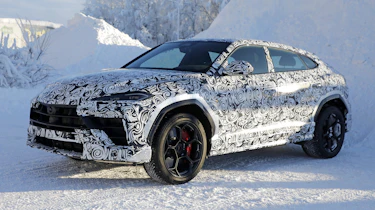 Lamborghini Urus SE Performante - front angled