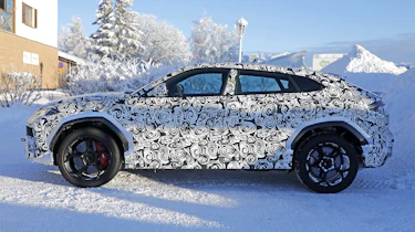 Lamborghini Urus SE Performante - side profile
