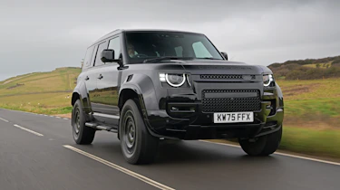 Land Rover Defender OCTA Black - front tracking