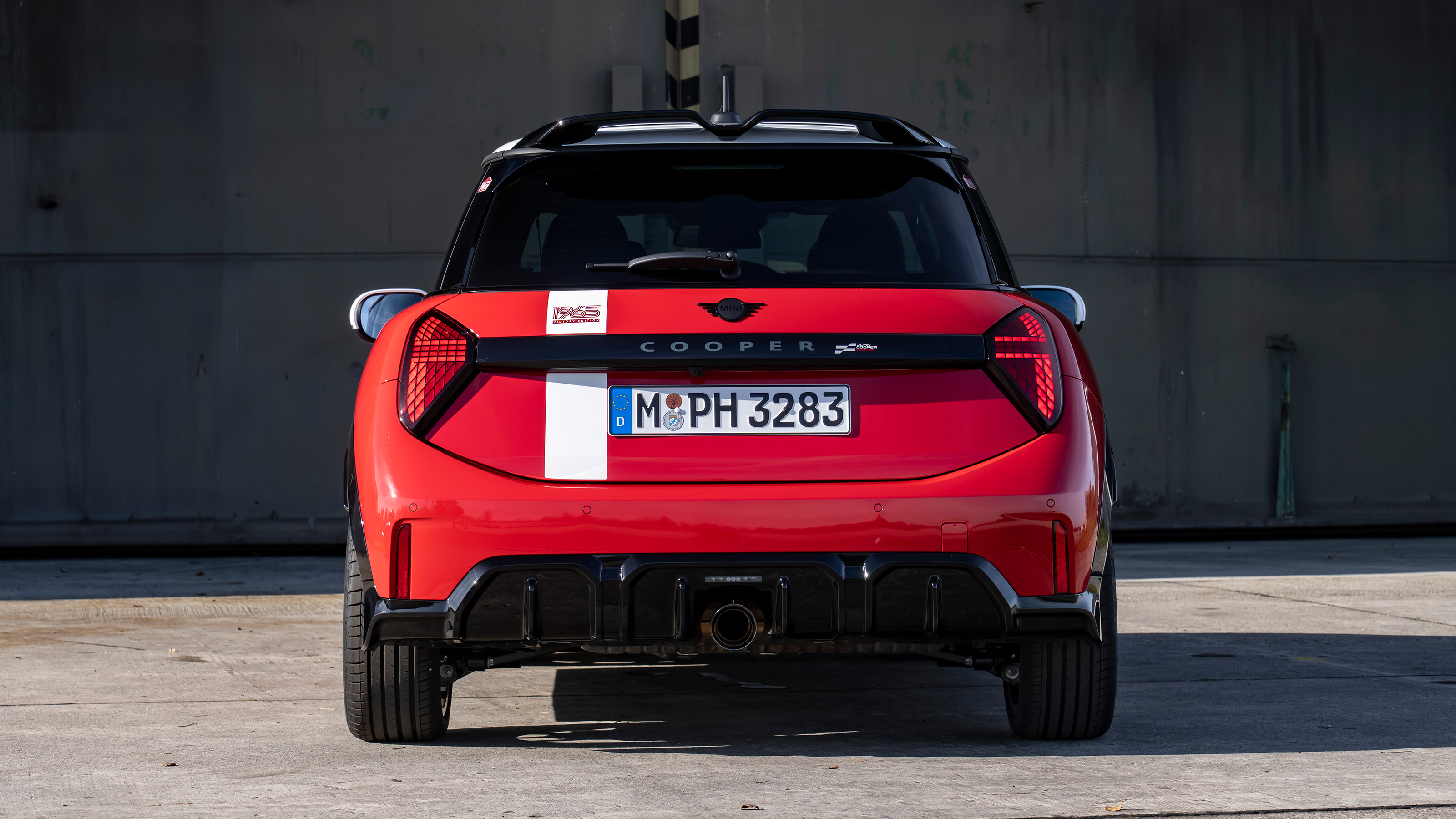 MINI 1965 Victory Edition - rear end