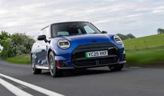 MINI John Cooper Works Electric - front tracking