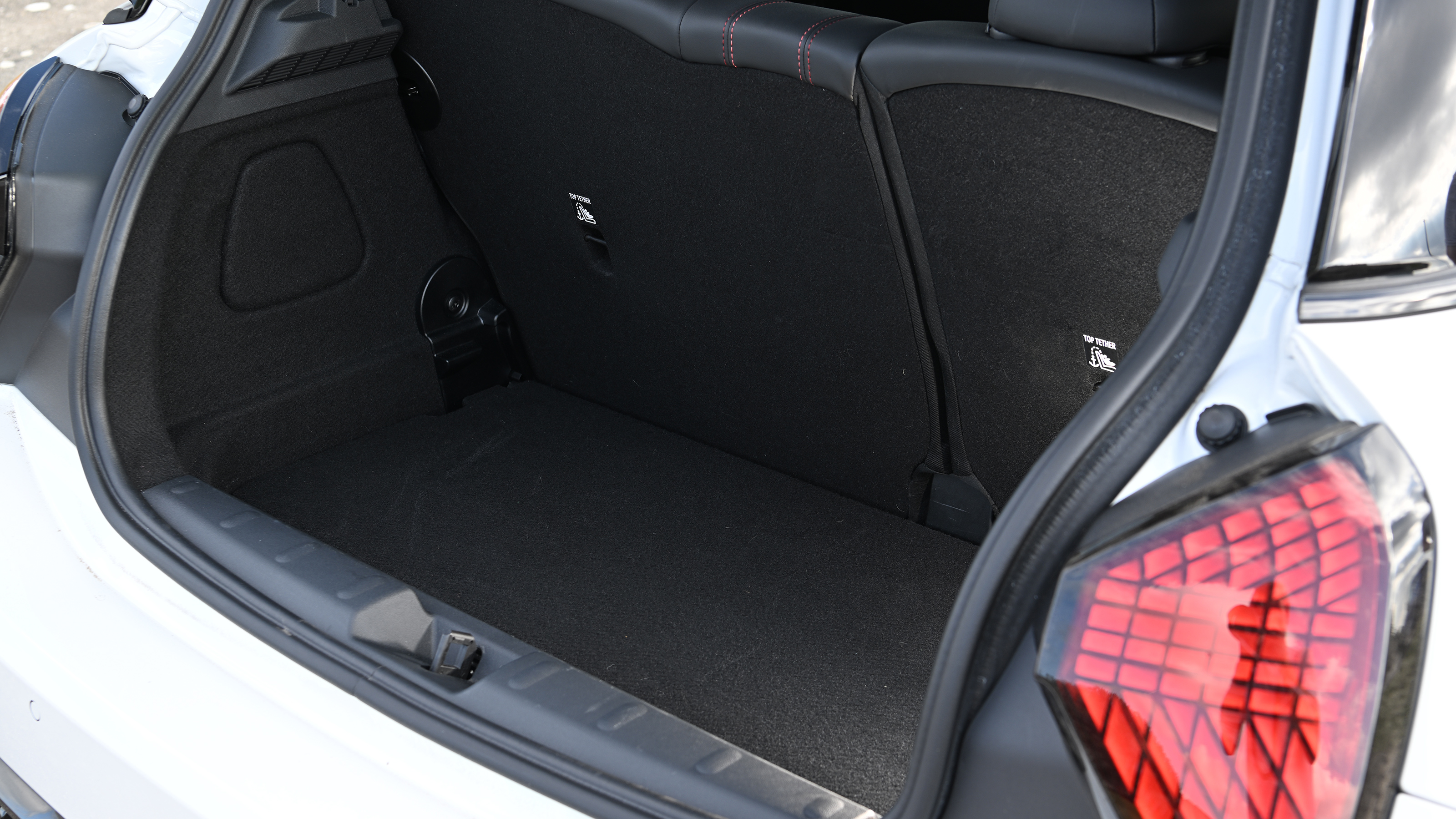 MINI Cooper JCW - boot