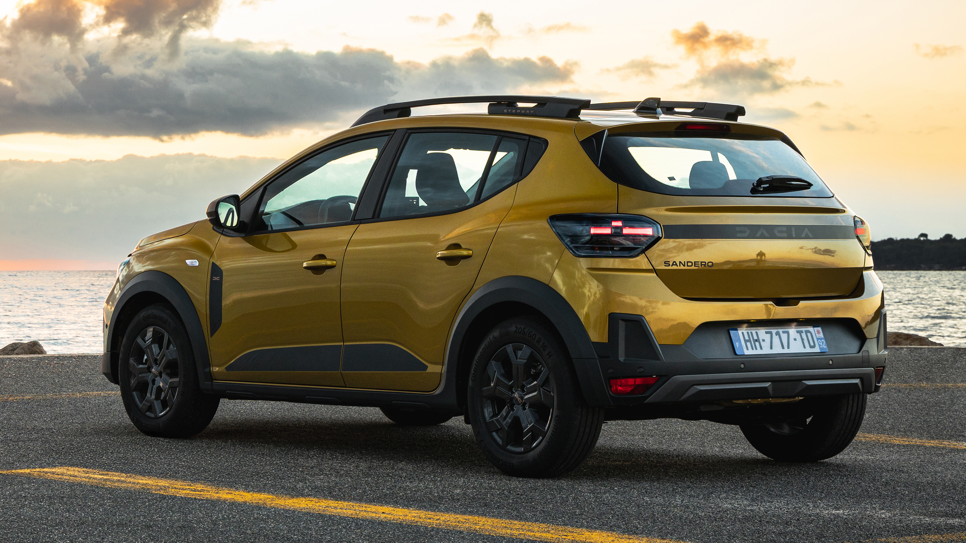 New Dacia Sandero Stepway - static rear 3/4