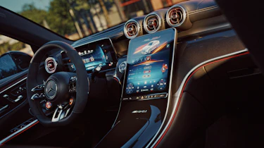 Mercedes-AMG GLC 53 Coupe - dash
